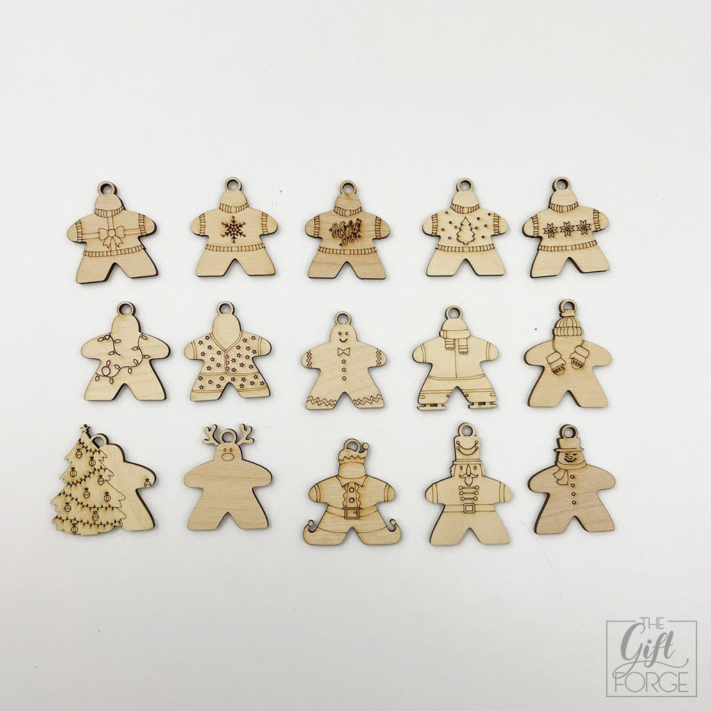 Meeple ornaments (christmas style)