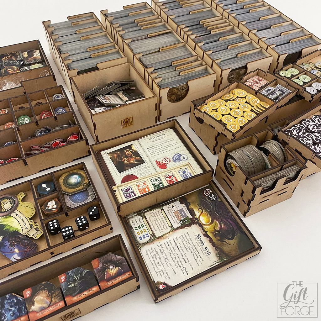 All-in insert compatible with Eldritch Horror
