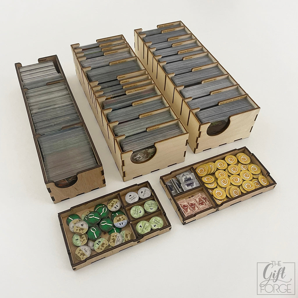 All-in insert compatible with Eldritch Horror