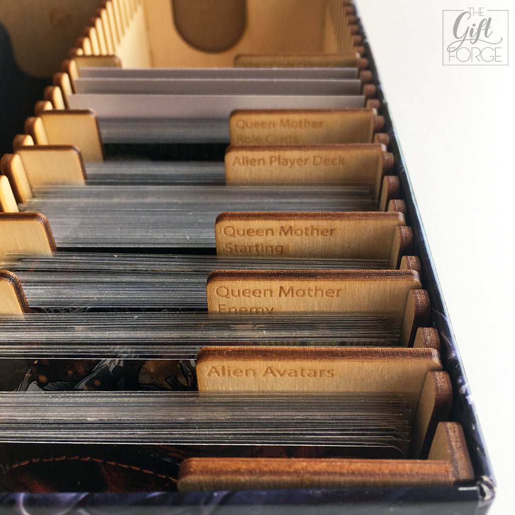 Card divider package with Legendary Encounters:Alien engraving
