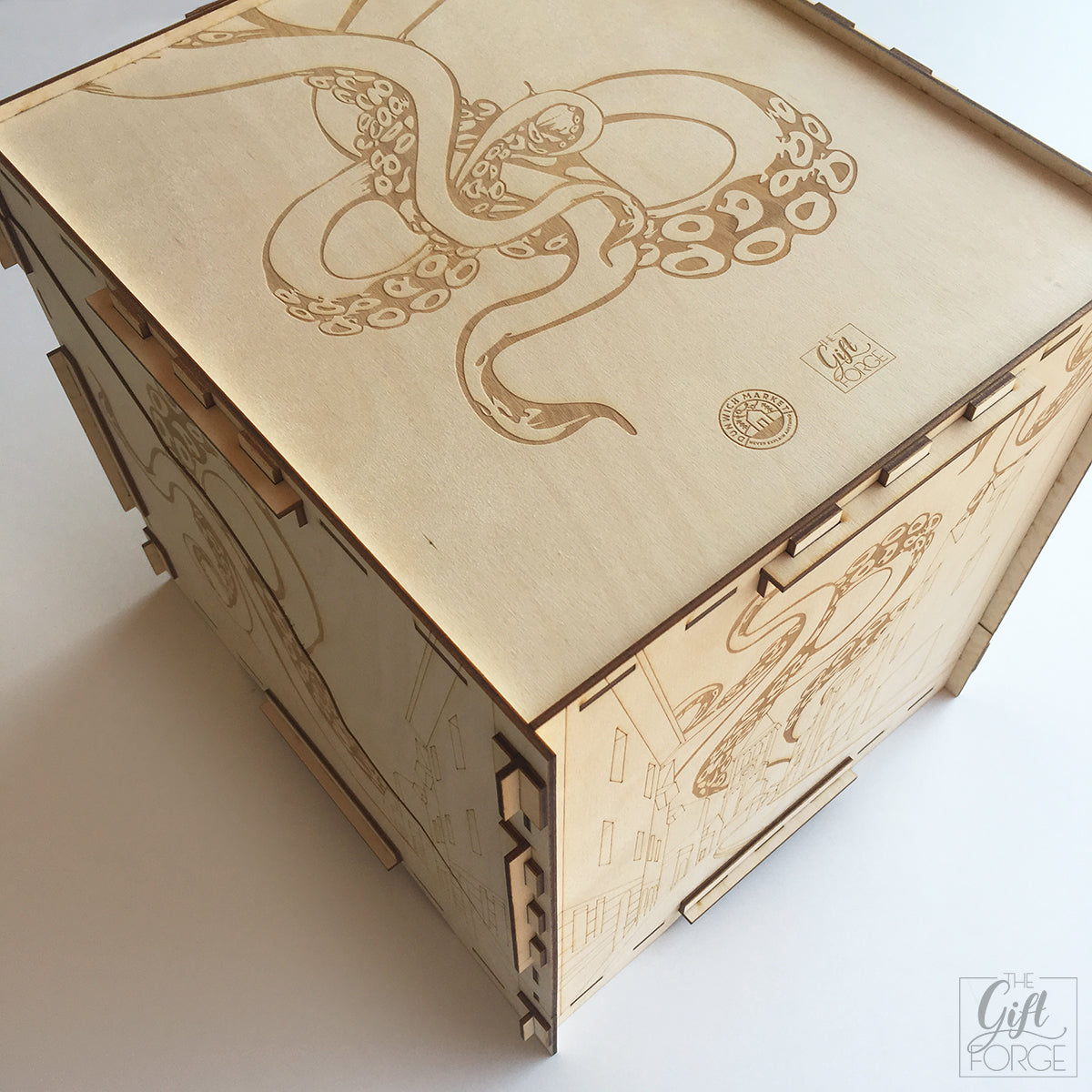 All-in insert compatible with Arkham Horror (2nd edition)