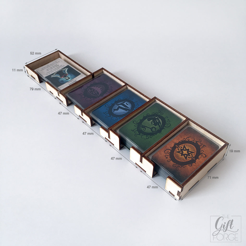 Insert compatible with Arkham Horror base game (3rd edition)