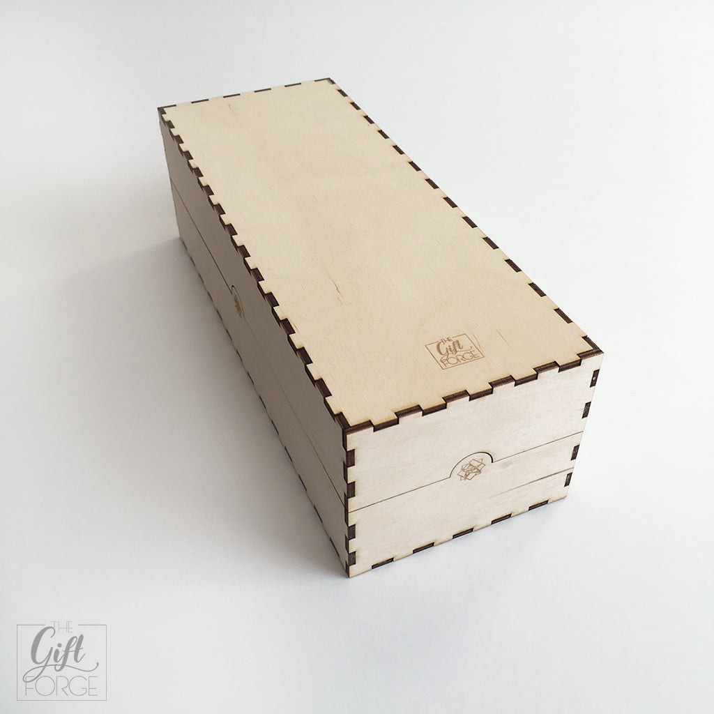 Wooden box compatible with Arkham Horror: The Card Game - Return to...