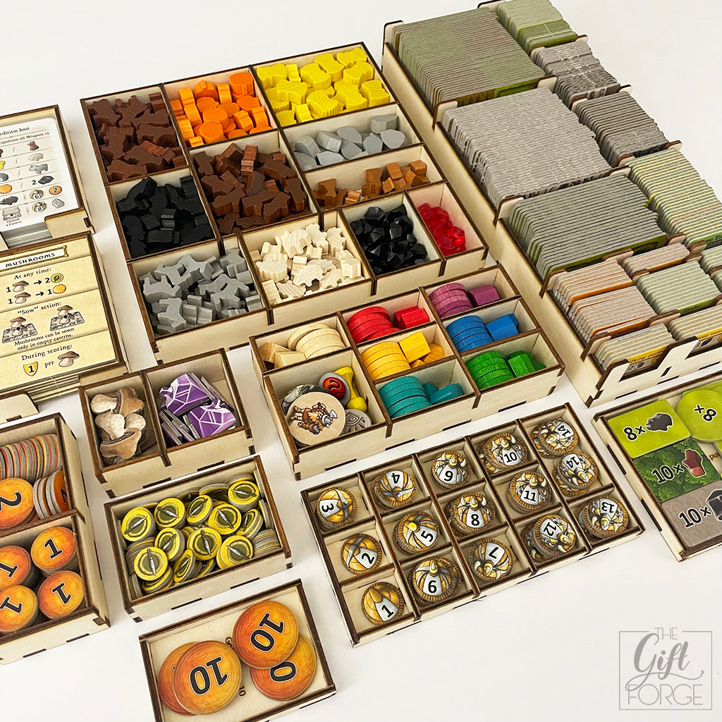 Insert compatible with Caverna: The Cave Farmers