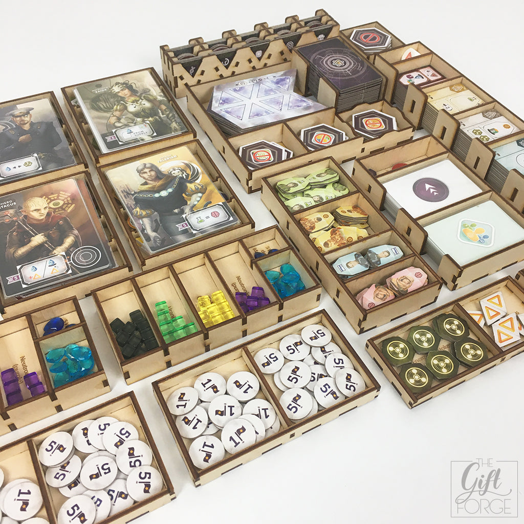 Insert compatible with Anachrony base game (Essential edition 